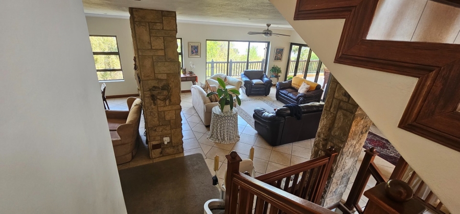 5 Bedroom Property for Sale in Birdwood Estate North West